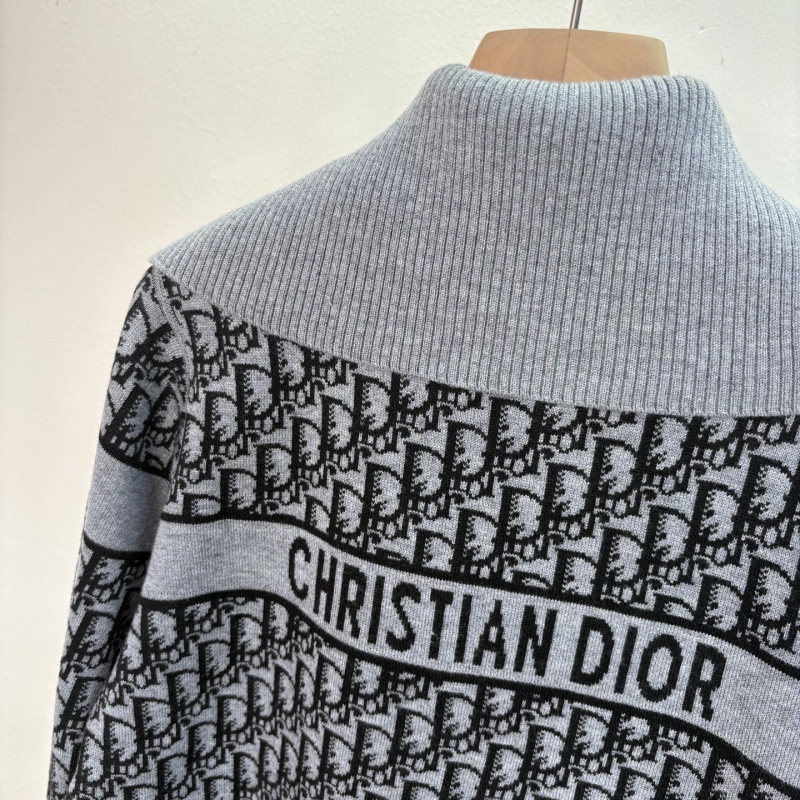 chr1st1an D10r sweaters